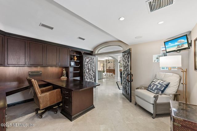 149 TWELVE OAKS Lane, Ponte Vedra Beach, FL 32082