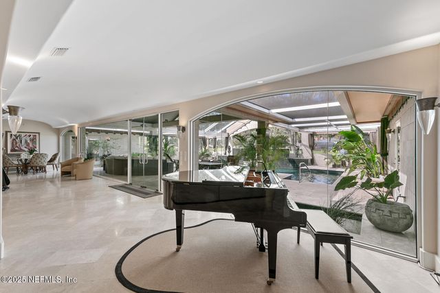 149 TWELVE OAKS Lane, Ponte Vedra Beach, FL 32082