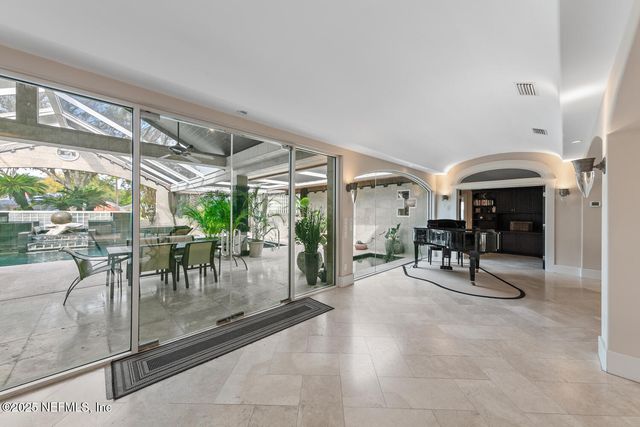 149 TWELVE OAKS Lane, Ponte Vedra Beach, FL 32082