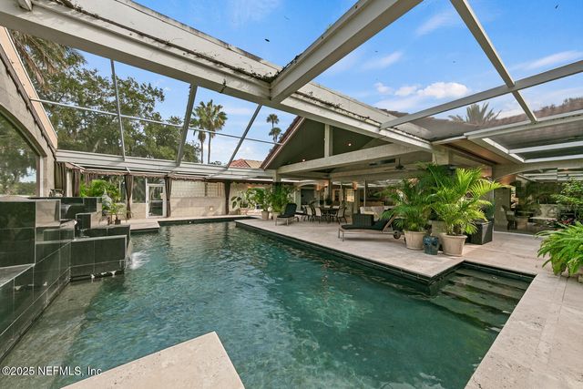 149 TWELVE OAKS Lane, Ponte Vedra Beach, FL 32082