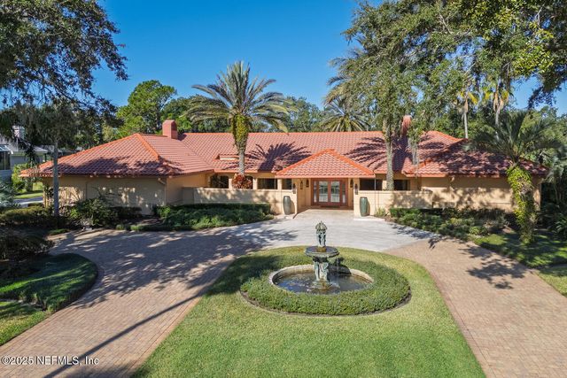 149 TWELVE OAKS Lane, Ponte Vedra Beach, FL 32082