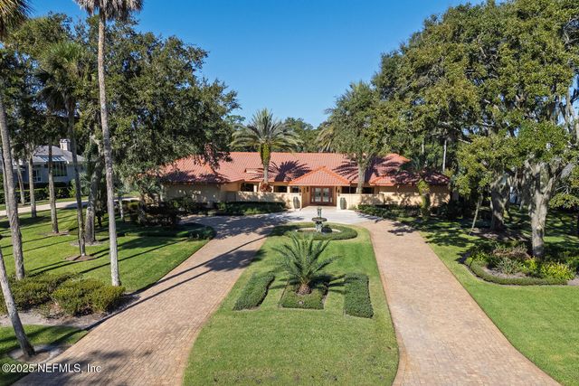 149 TWELVE OAKS Lane, Ponte Vedra Beach, FL 32082