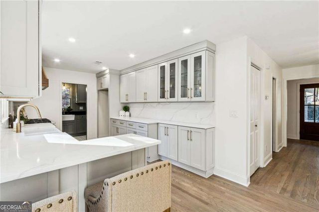 420 Hackberry Court, Roswell, GA 30076