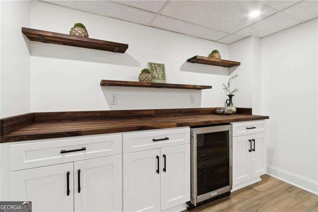 420 Hackberry Court, Roswell, GA 30076