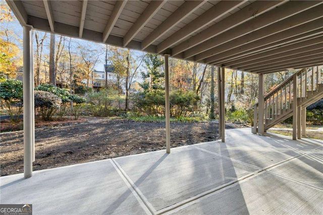 420 Hackberry Court, Roswell, GA 30076