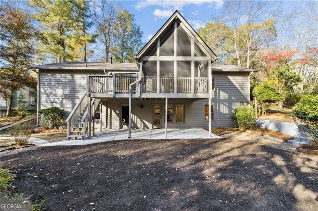420 Hackberry Court, Roswell, GA 30076