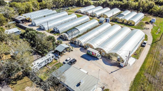 511 W Main Street, Weimar, TX 78962