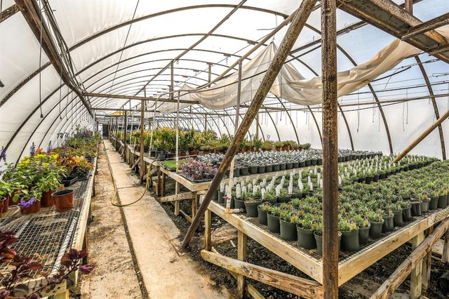 511 W Main Street, Weimar, TX 78962