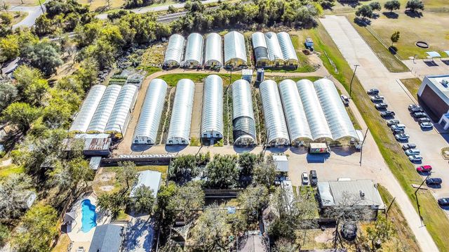 511 W Main Street, Weimar, TX 78962