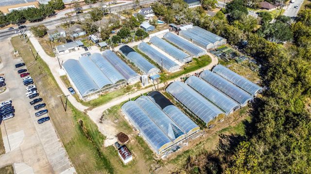 511 W Main Street, Weimar, TX 78962