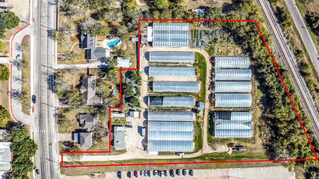 511 W Main Street, Weimar, TX 78962