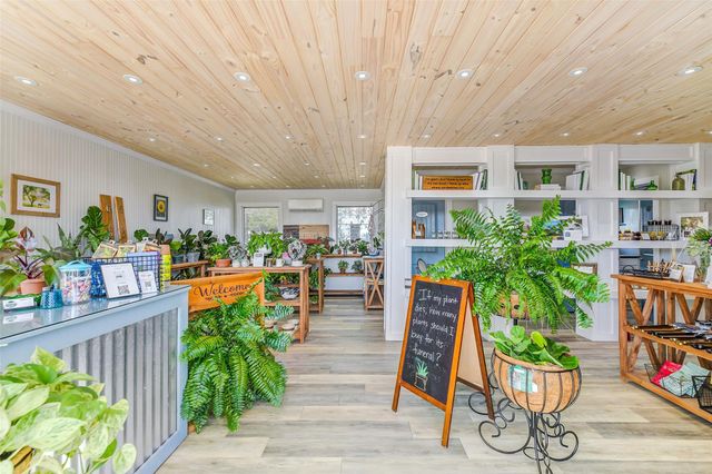 511 W Main Street, Weimar, TX 78962