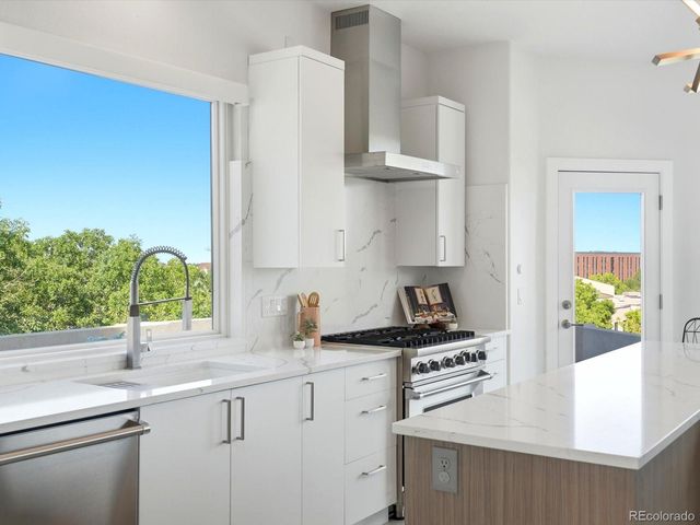 7844 W Oxford Circle, Denver, CO 80235