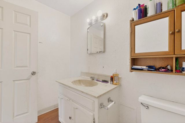 607 & 609 N 6th Street, Belen, NM 87002