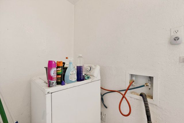 607 & 609 N 6th Street, Belen, NM 87002