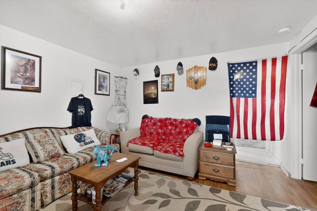 607 & 609 N 6th Street, Belen, NM 87002