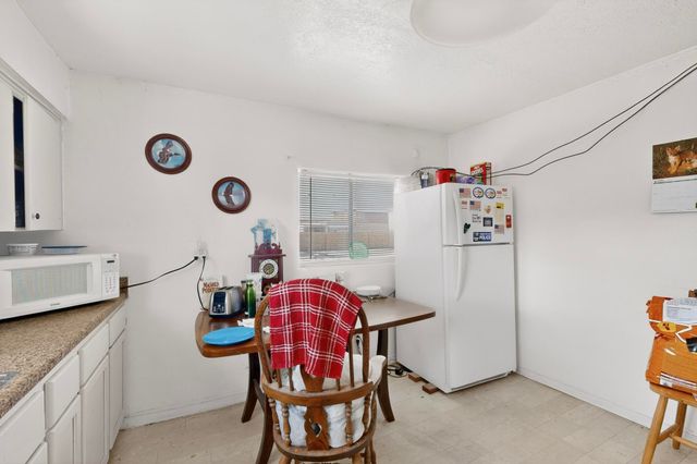 607 & 609 N 6th Street, Belen, NM 87002