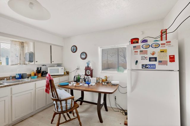 607 & 609 N 6th Street, Belen, NM 87002