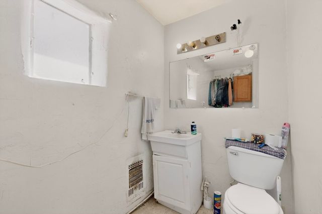 607 & 609 N 6th Street, Belen, NM 87002