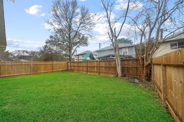 19527 Shady Bank Drive, Tomball, TX 77375