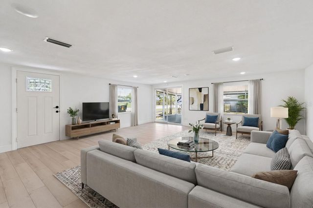 232 NOXON STREET, Auburndale, FL 33823