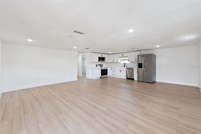 232 NOXON STREET, Auburndale, FL 33823