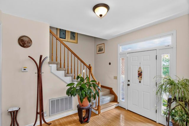 1544 Eller Dr, Nashville, TN 37221
