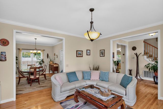 1544 Eller Dr, Nashville, TN 37221