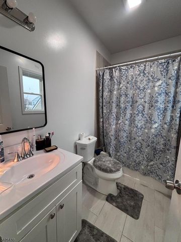 43 Cedar St, Paterson City, NJ 07501