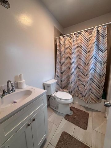 43 Cedar St, Paterson City, NJ 07501