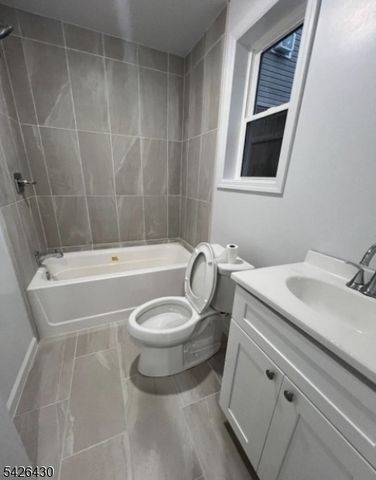 43 Cedar St, Paterson City, NJ 07501