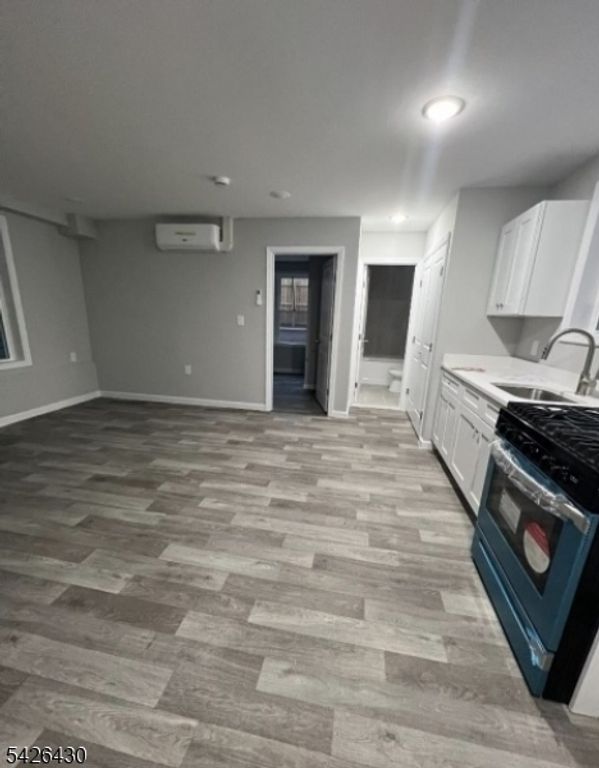 43 Cedar St, Paterson City, NJ 07501 — photo 3