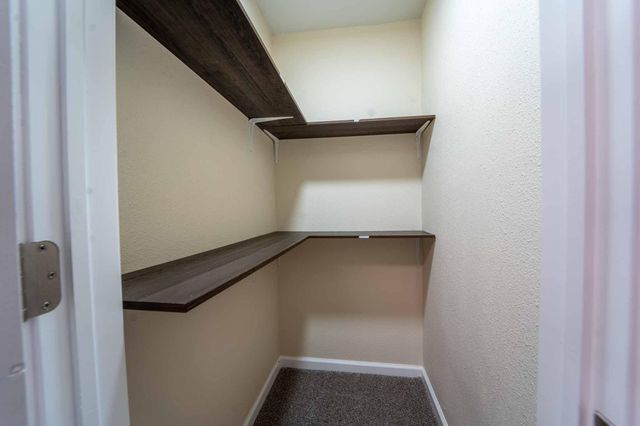 118 N Locust Street, Buffalo, MO 65622