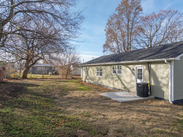 118 N Locust Street, Buffalo, MO 65622