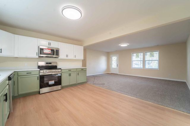 118 N Locust Street, Buffalo, MO 65622