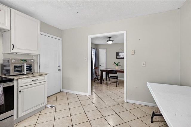 1742 Cardinal Road, Jonesboro, GA 30238