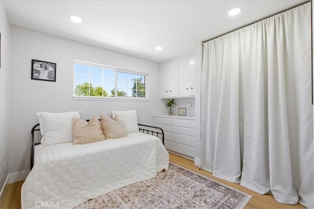 26434 Fairgate, Newhall, CA 91321