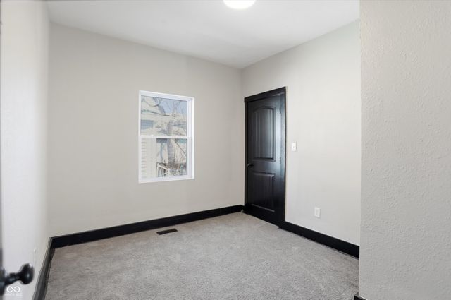 35 S Catherwood Avenue, Indianapolis, IN 46219