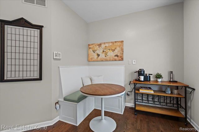 2053 Catalpa Drive, Berkley, MI 48072