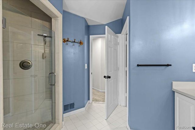 2053 Catalpa Drive, Berkley, MI 48072