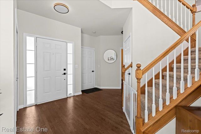 2053 Catalpa Drive, Berkley, MI 48072