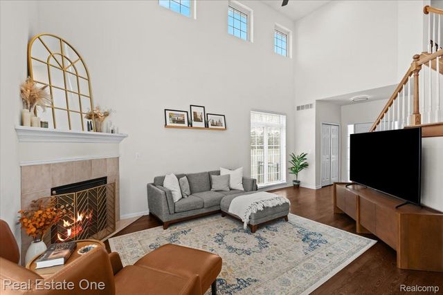 2053 Catalpa Drive, Berkley, MI 48072