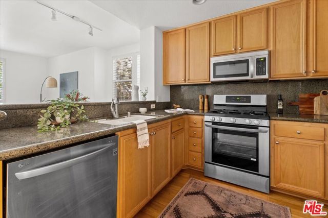 13075 Pacific 217, Los Angeles, CA 90094