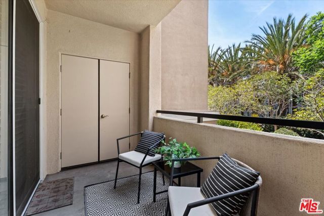 13075 Pacific 217, Los Angeles, CA 90094