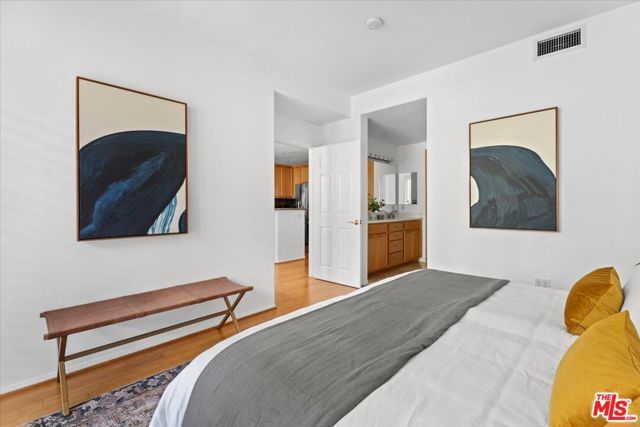 13075 Pacific 217, Los Angeles, CA 90094