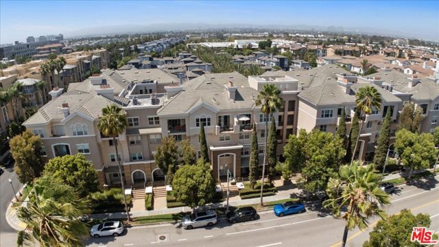 13075 Pacific 217, Los Angeles, CA 90094