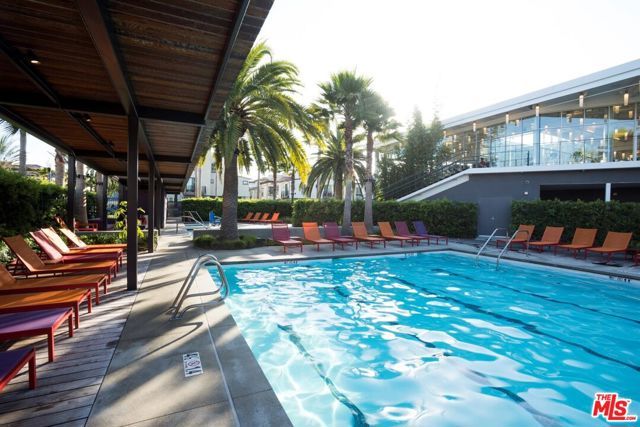 13075 Pacific 217, Los Angeles, CA 90094