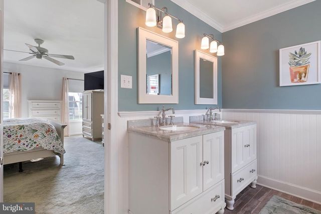 16 REVELSTONE DR, Newark, DE 19711