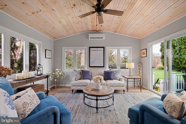 16 REVELSTONE DR, Newark, DE 19711