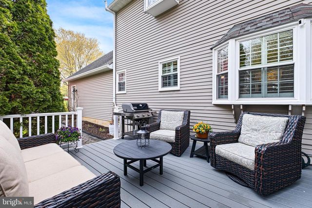 16 REVELSTONE DR, Newark, DE 19711